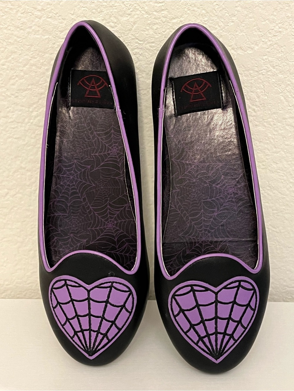 New Strange Cvlt Cult Goth Shoes Size 8M Spider Web Heart Flats Black Vegan